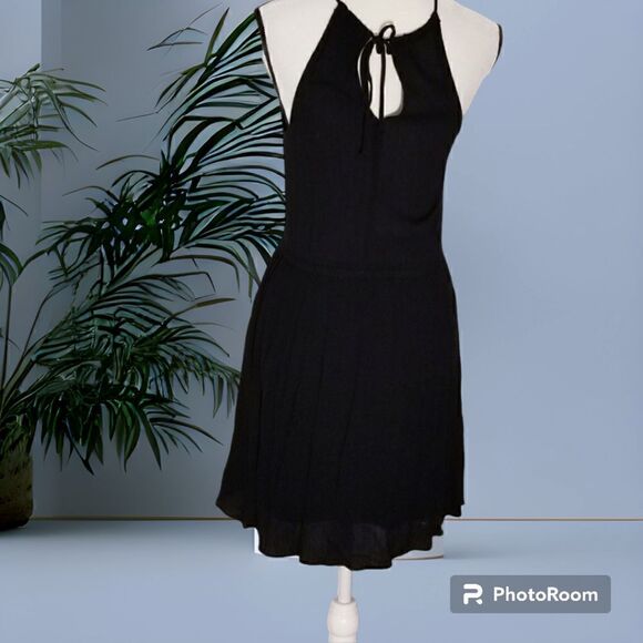 5/$25 Forever 21 craped midi dress - Picture 3 of 4